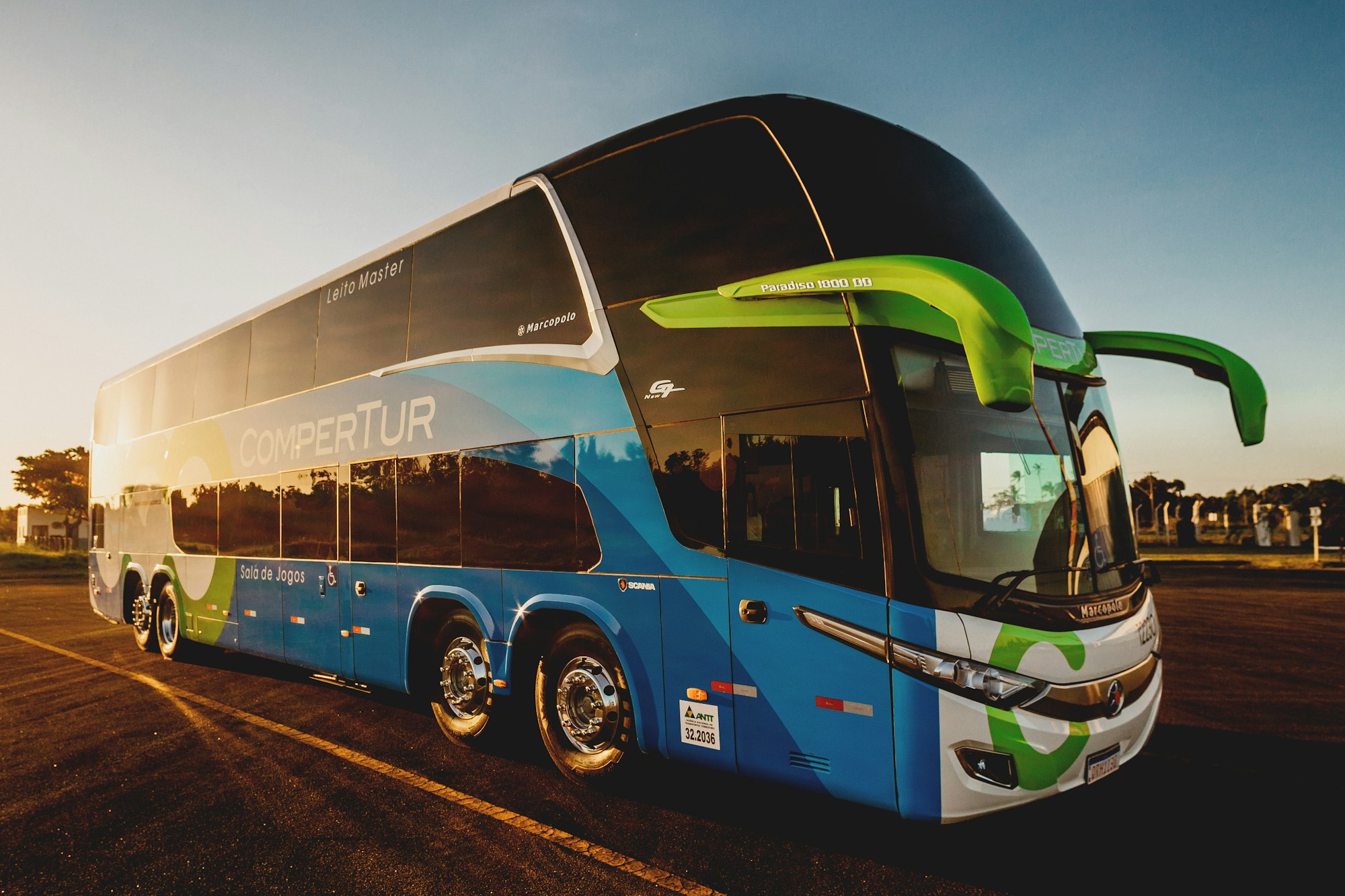 Bus intermunicipal de pasajeros